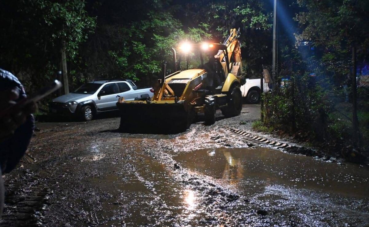 Lluvias provocan inundaciones en viviendas de Nicolás Romero