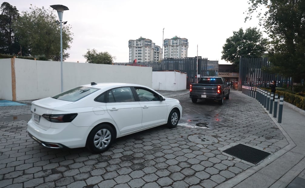 El traslado se realizó conforme a los protocolos de derechos humanos para garantizar la continuidad del proceso por feminicidio. Foto Alejandro Vargas / El Universal