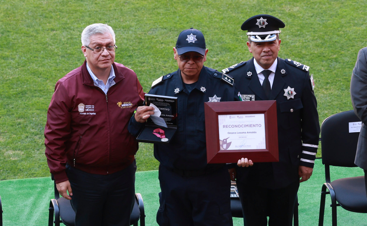 Policías estatales fueron reconocidos por su labor y dedicación en la lucha contra la delincuencia y la protección de la ciudadanía / Foto: Alejandro Vargas