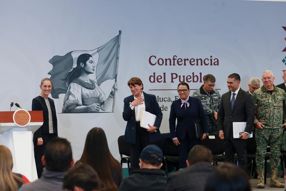 En materia hídrica, Efraín Morales López, director general de la Comisión Nacional del Agua (CONAGUA) precisó que se tiene una inversión acumulada de 23 mil 317 millones, pero la inversión al final del sexenio llegará a 30 mil millones.  Foto: Alejandro Vargas/ El Universal