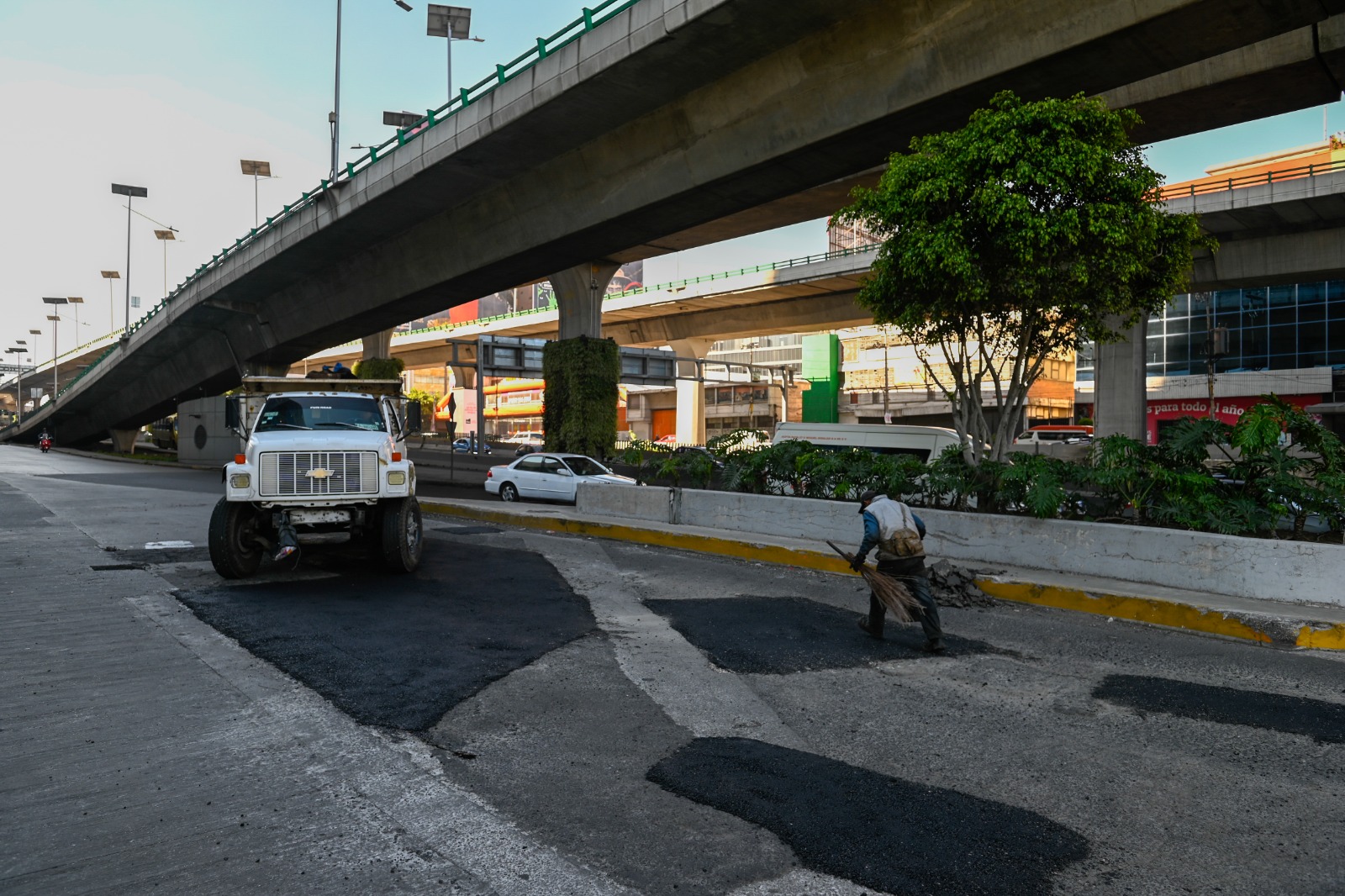 Aplicaron 36.88 toneladas de asfalto. Foto Especial
