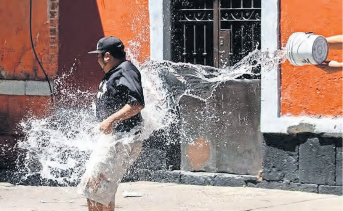 Algunos Ayuntamientos del Edomex ya han incorporado en sus Bando Municipales sanciones contra el desperdicio de agua. Foto: Especial