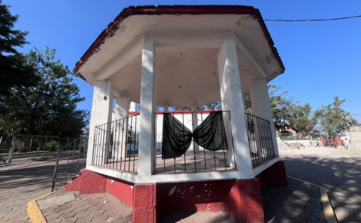 El kiosco de Tepojaco se viste de luto tras la masacre en el “Bling Bling”