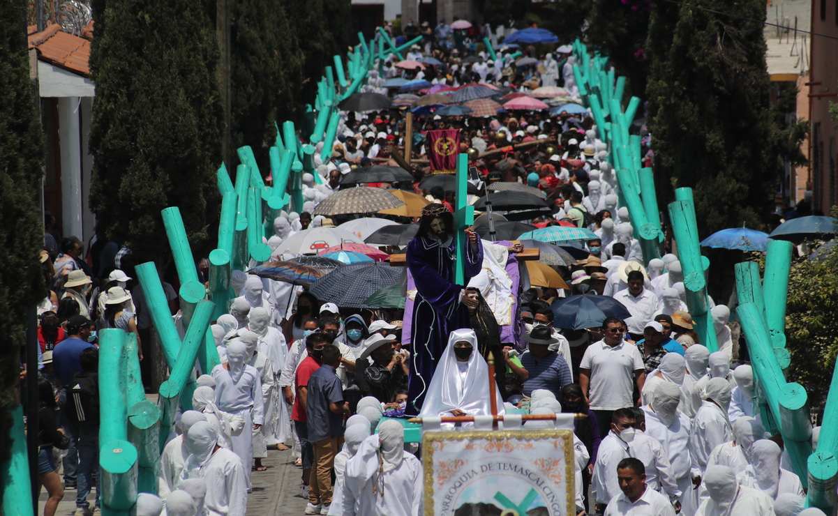 La Procesión del Silencio se inspira en las prácticas penitenciales de Sevilla, España, que fueron introducidas en México. Foto: Jorge Alvarado / El Universal Estado de México