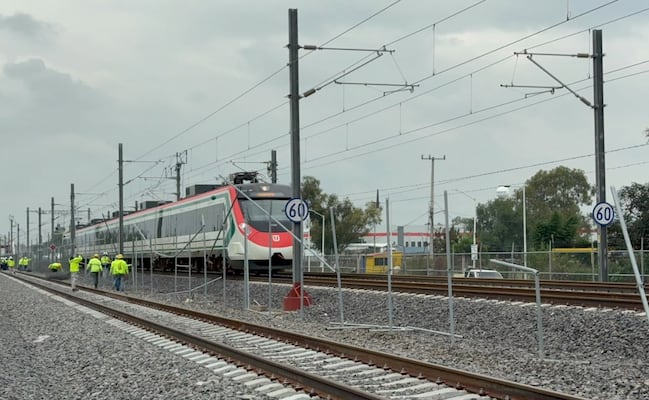 Tren Felipe Ángeles opera con normalidad tras daño a malla de protección