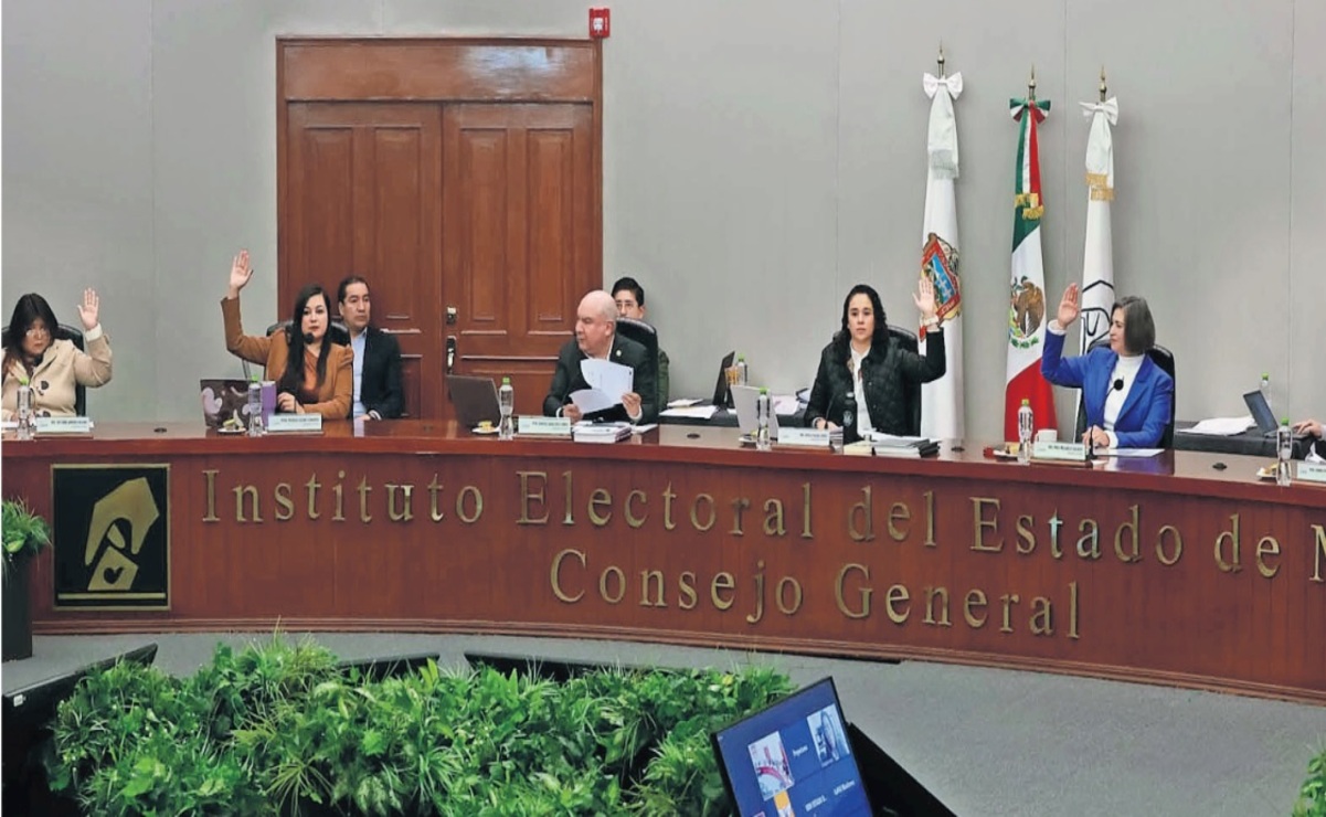 El director de Organización precisó que el 30 o 40 por ciento del material que se utilizará el 1 de junio será nuevo / Foto Alejandro Vargas