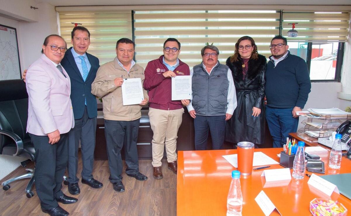 La Secretaría de Movilidad firmó un convenio con tres empresas concesionadas para operar el sistema, que alimentará al Tren Interurbano "El Insurgente". Foto: Especial