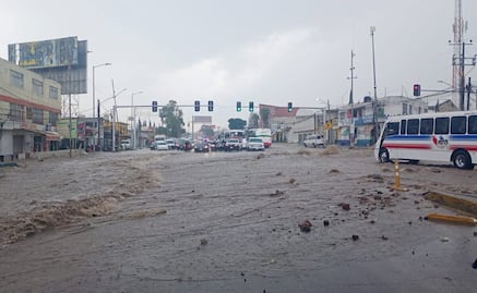 Lluvias intensas provocan encharcamientos y caos vial en el Valle de México