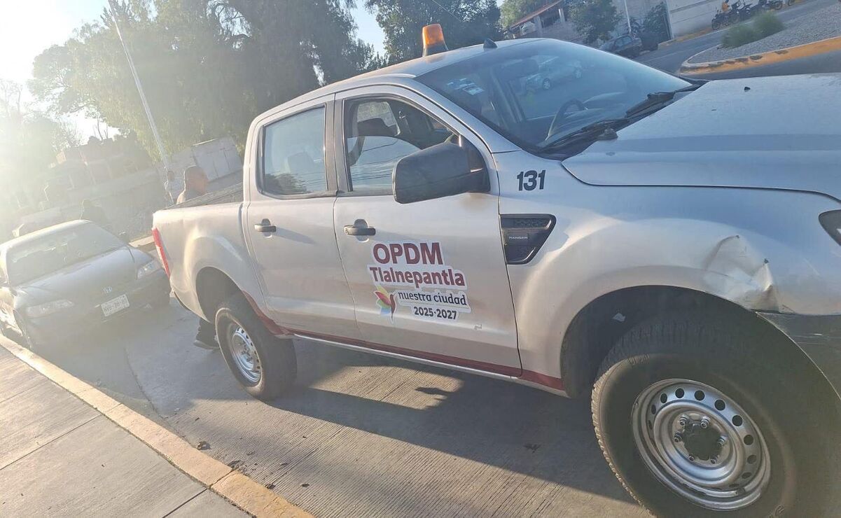 Los sujetos viajaban a bordo de una camioneta con cromática del organismo de agua OPDM de Tlalnepantla / Foto: Especial