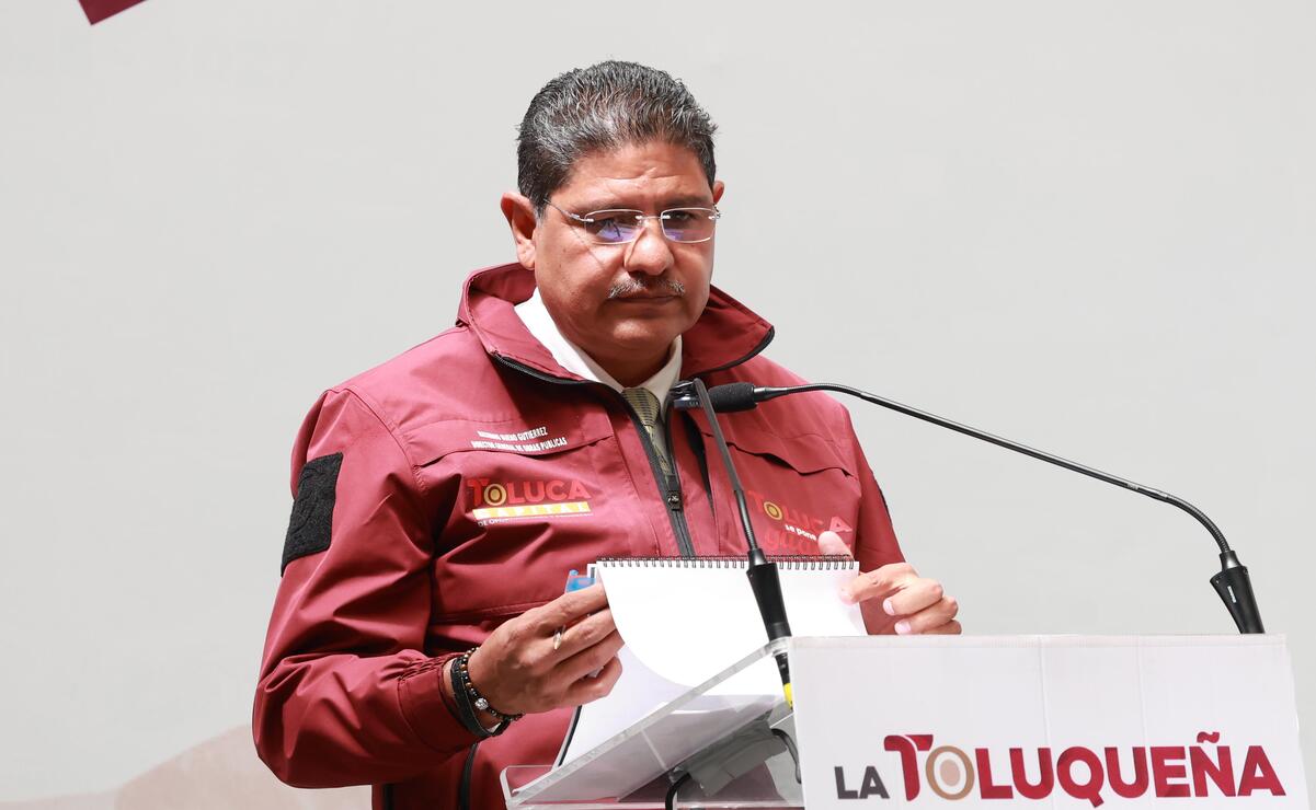 Maximino Bueno Gutiérrez, director de obras públicas de Toluca, señaló que en enero se recibieron en mal estado cerca del 60% de calles y vialidades. Foto: Alejandro Vargas / El Universal Estado de México