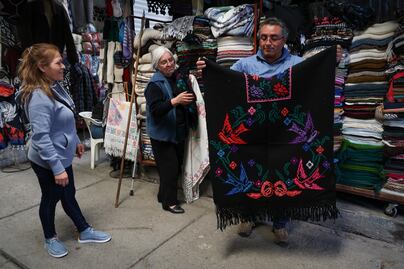 Chiconcuac resiste a bajas ventas y productos chinos