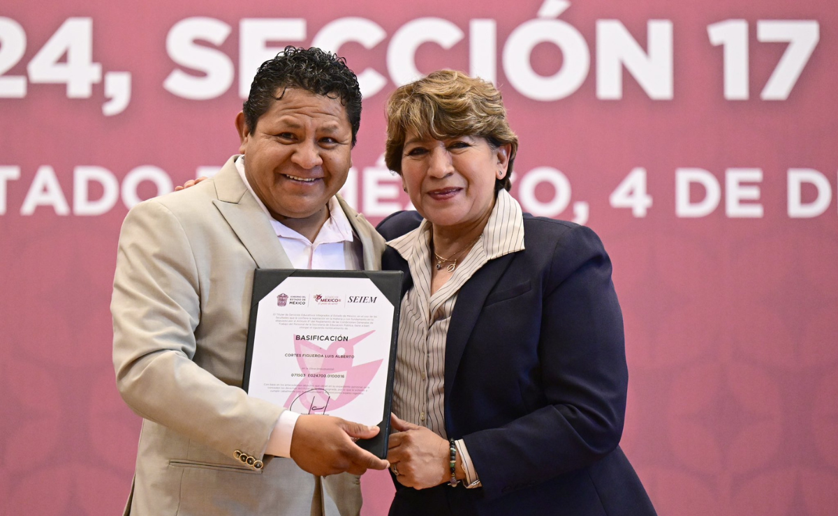 27 años de lucha, ¡hoy es el día! Maestra logra su basificación en Zinacantepec Foto: Especial