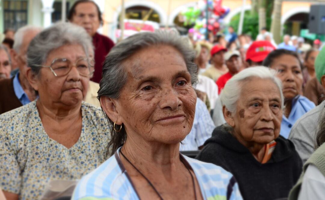 Las mujeres las mujeres que tengan entre 60 y 64 años podrán registrarse para recibir la nueva Pensión Mujeres Bienestar. Foto: Producción El Universal Puebla