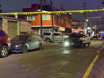 Ejecutan a hombre en plena calle de Metepec; ¡huyen en moto!