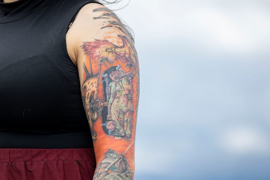 Los tatuajes conservan significados culturales y narrativas individuales a través de sus formas y símbolos. Foto Orlando Tenorio y Daniel Quiroz/ El Universal