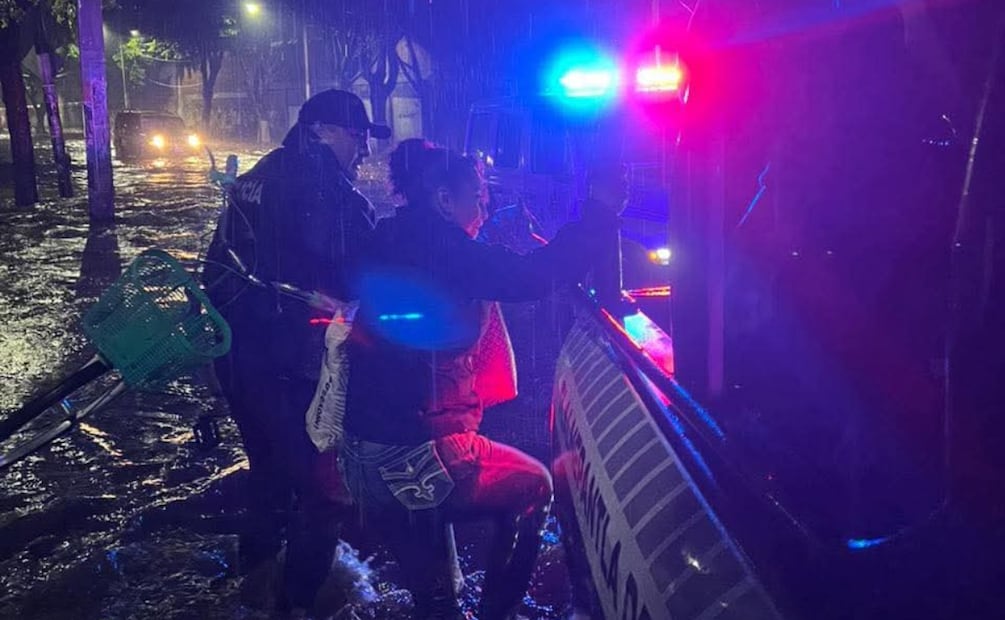 El Tren Suburbano reportó complicaciones en su circulación tras el incidente derivado de la tormenta. Foto Especial