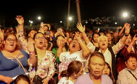 ¡Noche inolvidable! Pedro Fernández y Los Socios del Ritmo ponen a vibrar a miles de mamás en Chimalhuacán
