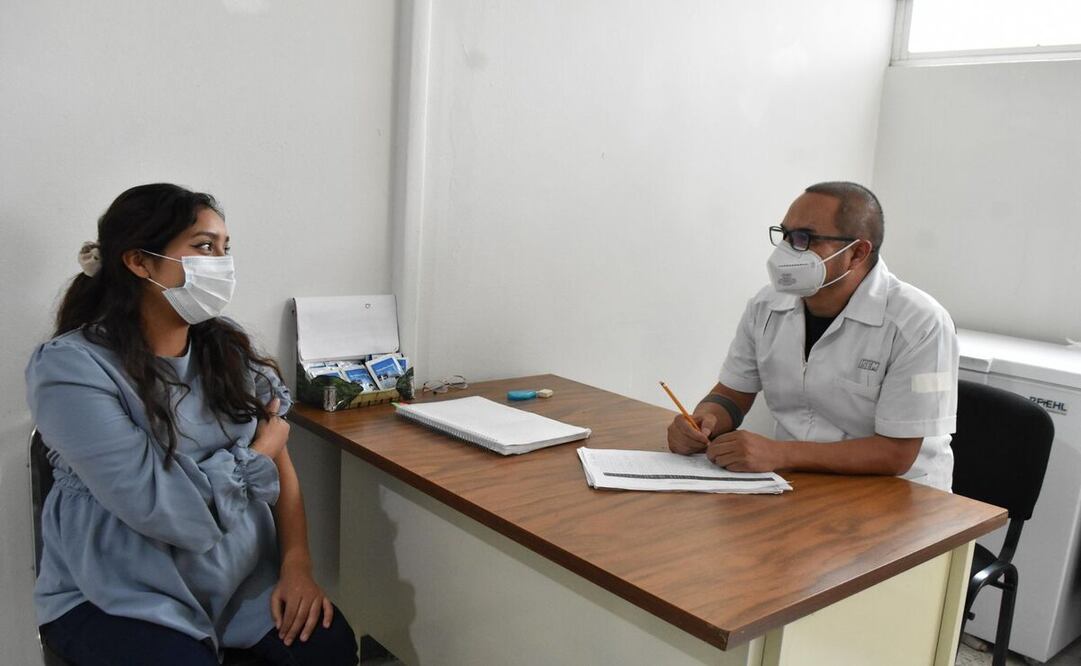 Durante el embarazo se recomienda acudir a todas las citas médicas y la ingesta de ácido fólico. Foto: Especial