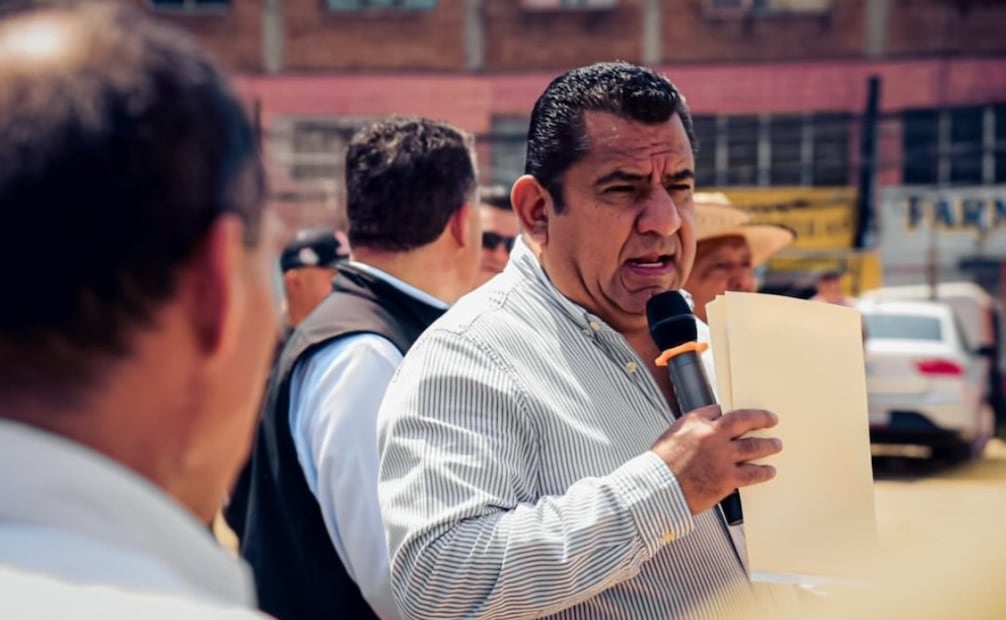 José Manuel Gutiérrez, representante de ITEM-ACME, denunció trabas burocráticas y la falta de operación en las ventanillas de la Secretaría de Movilidad. Foto Especial