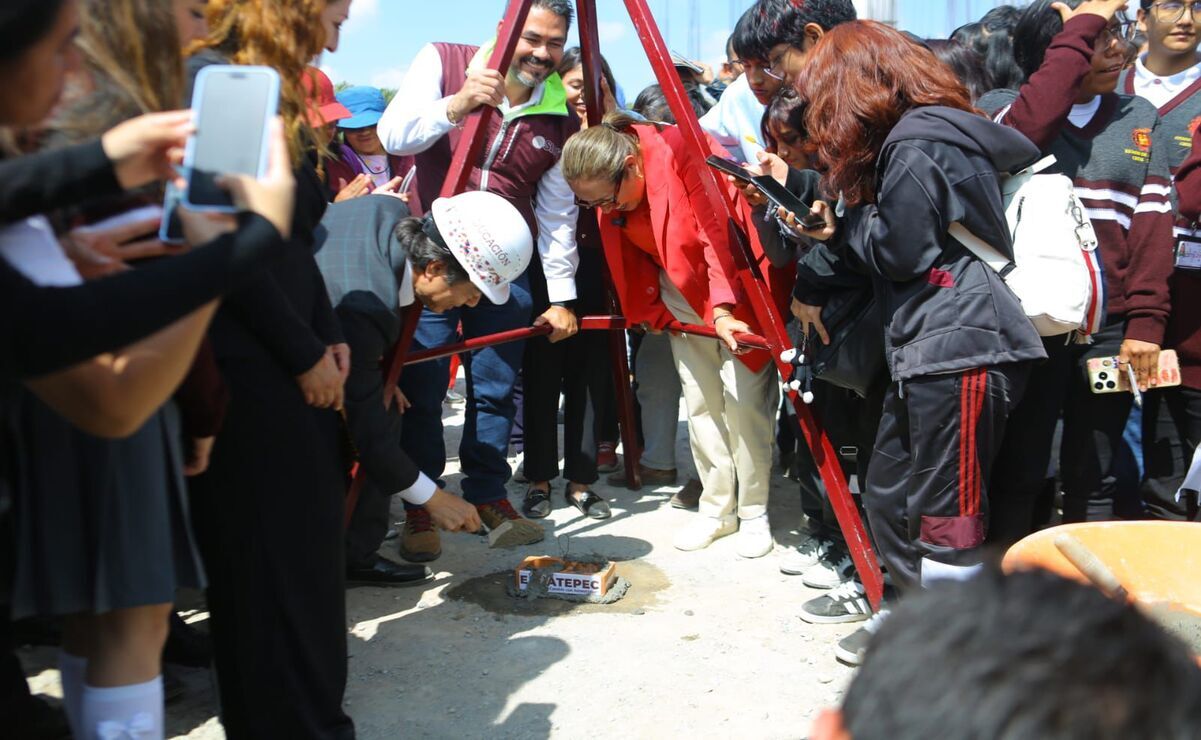 Colocan primera piedra de un CBTIS en Ciudad Cuauhtémoc, Ecatepec, para impulsar la educación