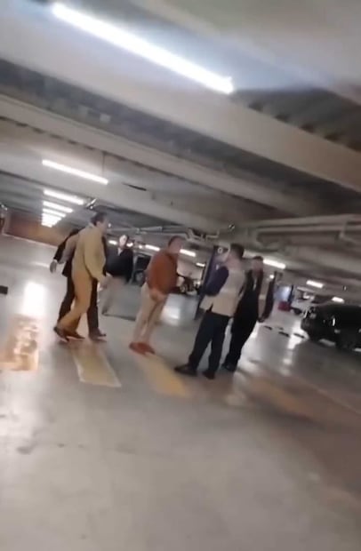 En las imágenes se ve y se escucha al diputado agredir de manera verbal al uniformado. Foto: especial