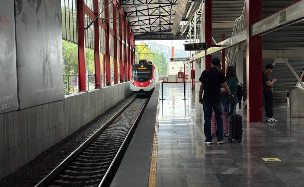 Con más de 206 mil pasajeros en su primera semana, el Tren al AIFA se consolida como una opción rápida, aunque no exenta de fallas. Foto Arturo contreras / El Universal
