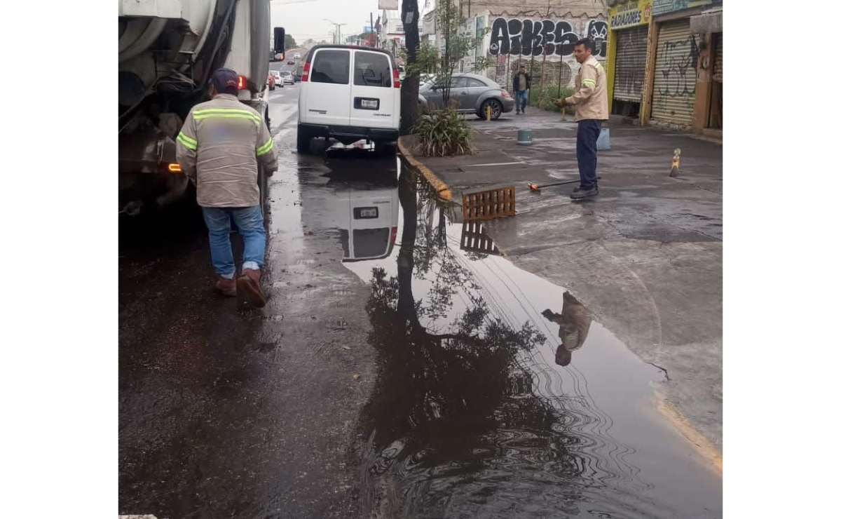 Tlalnepantla bajo la lluvia: Así se ve el operativo de OPDM y Protección Civil en las calles para mitigar los encharcamientos. Foto: Especial