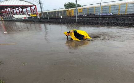 Suspenden servicio de la Línea 2 del Mexibús por inundaciones en la vía López Portillo, en el valle de México 