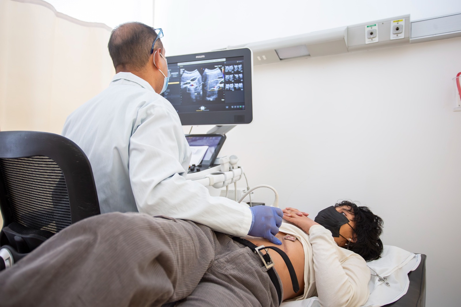 Fue fundamental la intervención del equipo multidisciplinario liderado por oncólogos pediatras del Hospital Materno Infantil (HMI) para salvarle la vida. Foto Especial