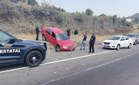 Detienen a presuntos extorsionadores de locatarios de Toluca; simulan entrega de dinero en operativo 