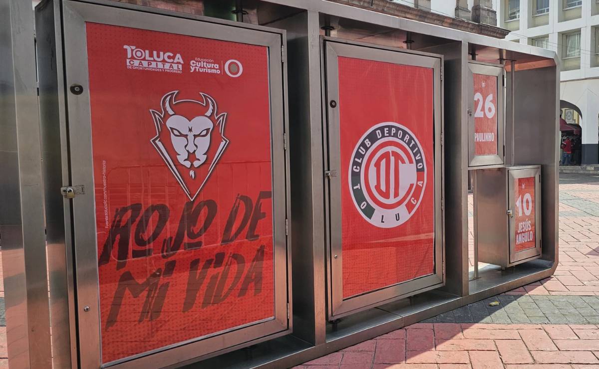 La ciudad de Toluca se ilumina de rojo, celebrando su profunda conexión con el Club Deportivo Toluca y fortaleciendo el sentido de identidad colectiva. Foto: Especial