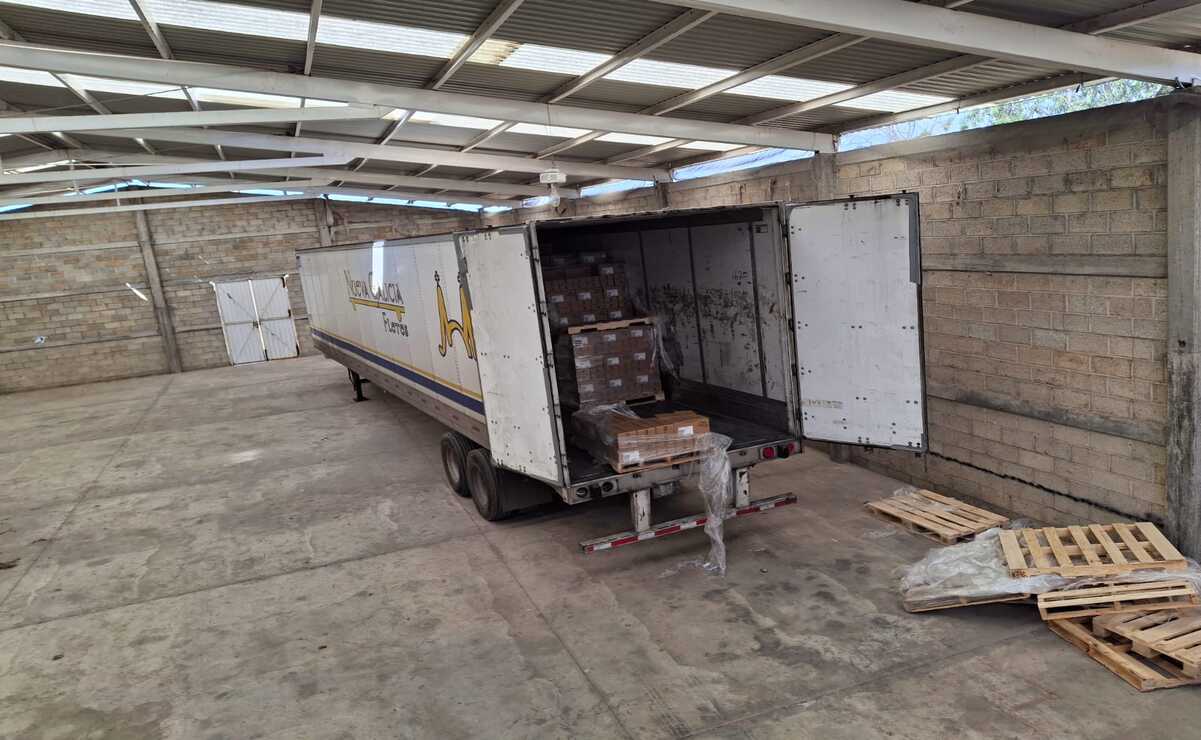 Edomex: Recuperan caja seca robada en la autopista México - Querétaro