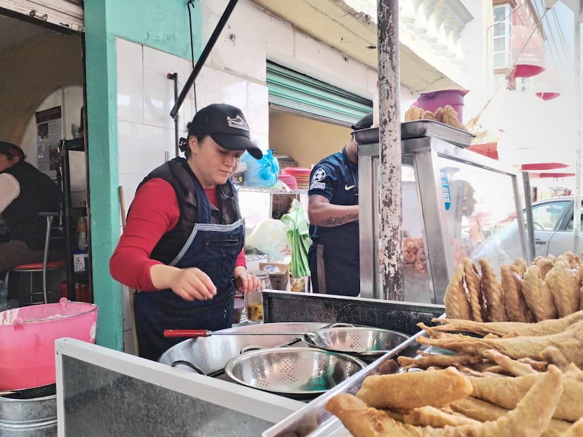 Durante la presente temporada, las autoridades sanitarias recomiendan a la población adquirir pescados y mariscos en locales establecidos. Foto: especial