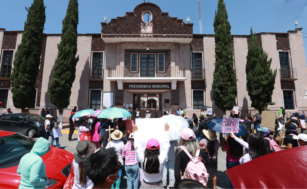 Familiares y activistas marchan en las calles, denunciando la falta de respuesta oficial ante la creciente ola de violencia de género que azota la región. Foto: Alejandro Vagas