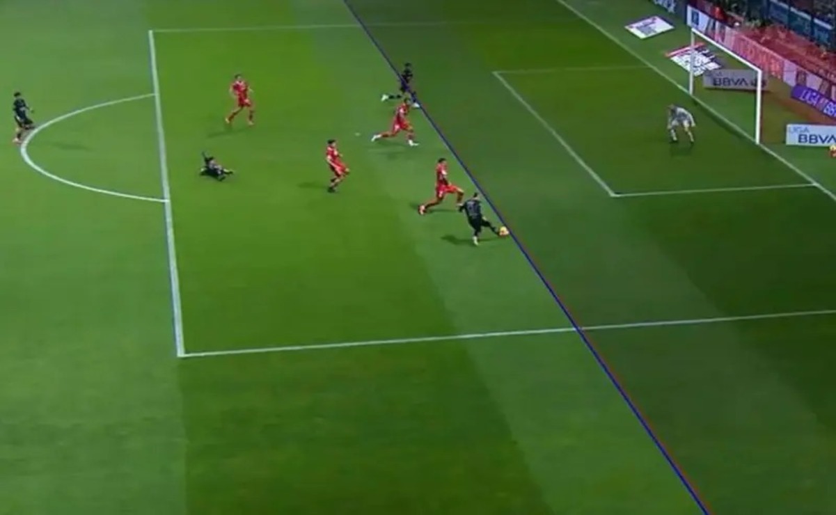 El Club Guadalajara y la FMF discutirán la aplicación del sistema de videoarbitraje tras la anulación del gol de Alan Pulido en el Toluca vs Chivas. Foto: Especial