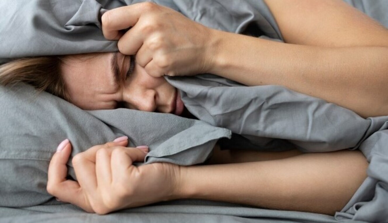 ¿Dormir poco te pasa factura? Descubre la importancia del sueño profundo