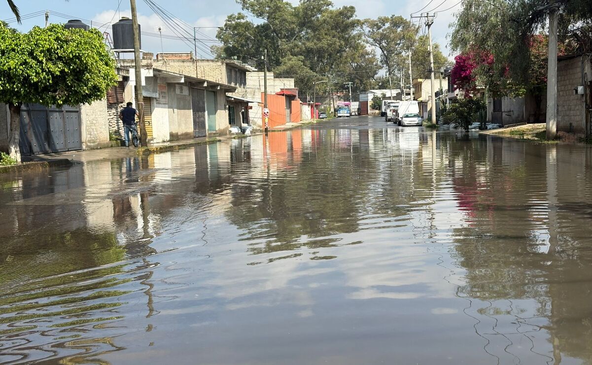 Dos escuelas se ven afectadas por el desfogue de la Presa El Ángulo / Foto Arturo Contreras