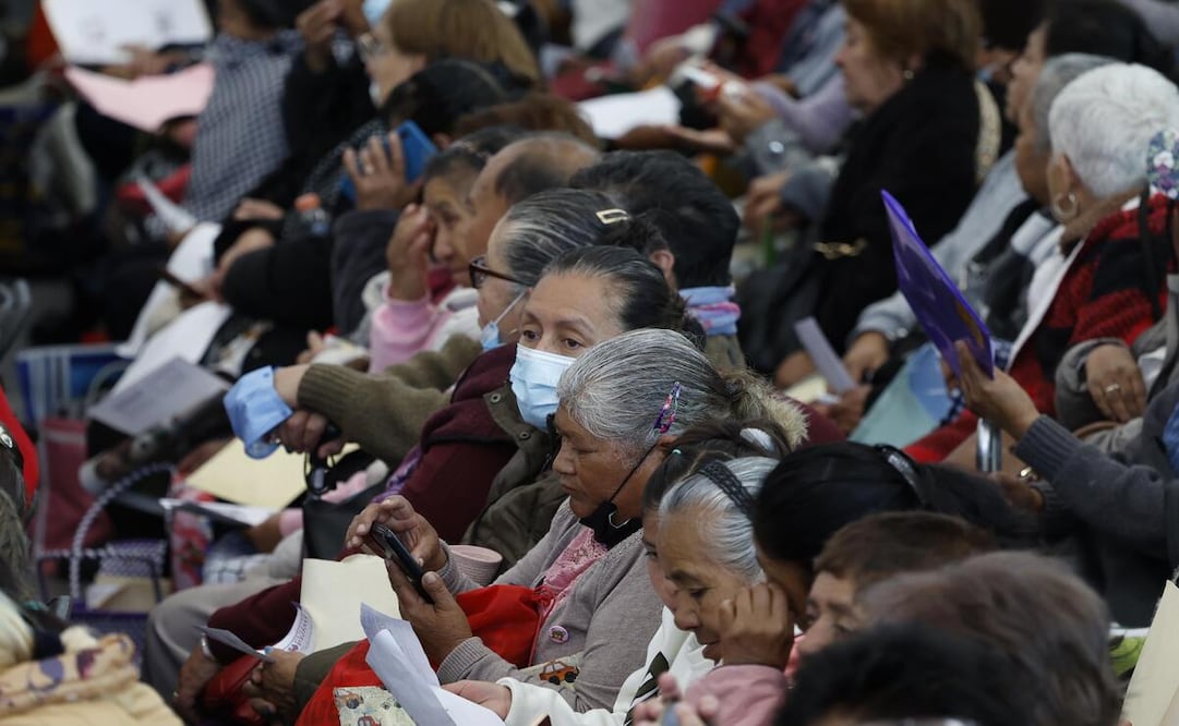 Los pagos de las Pensiones del Bienestar se realizan de acuerdo con la inicial del primer apellido / Foto: Arturo Hernández