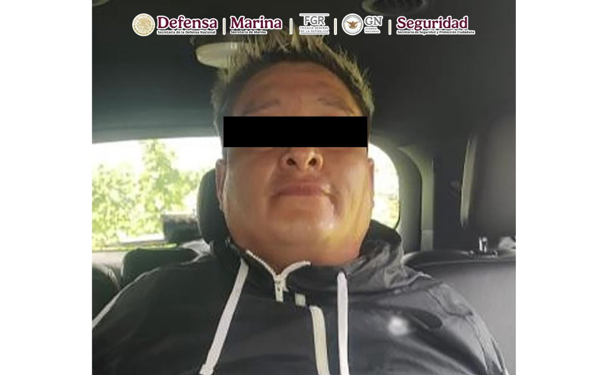 Fuerzas federales y estatales capturaron a José Luis "N", alias "El Crack", en un operativo en Chiconcuac donde aseguraron armas, drogas y un vehículo blindado. Foto: Especial