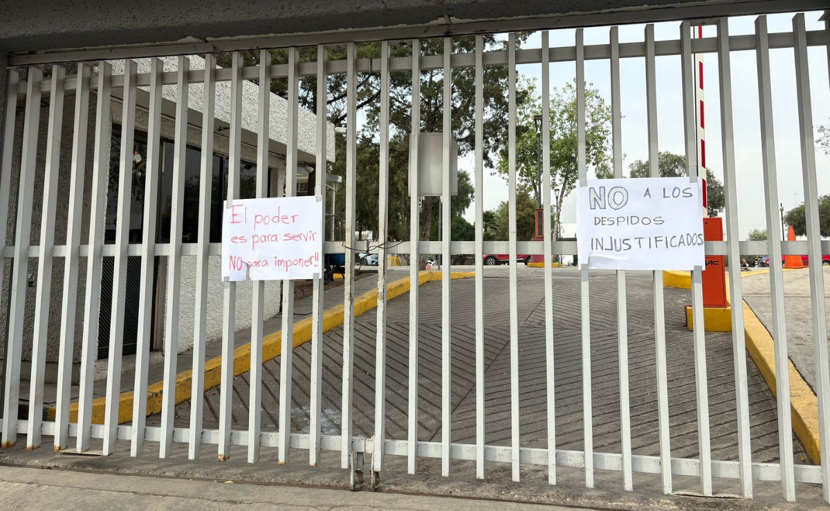 Trabajadores del TESCI protestan por despidos y exigen respeto a sus derechos laborales Foto: Arturo Contreras
