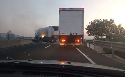 ¡Atención automovilistas! Accidente en el Circuito Exterior Mexiquense genera caos vial