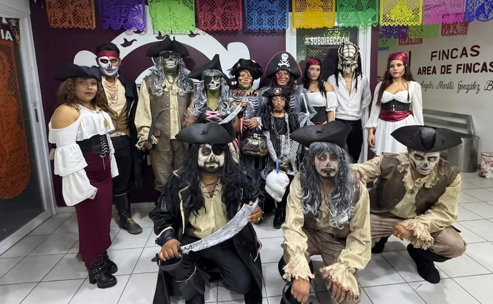 Comparsas, carros alegóricos y música de banda llenarán de color y alegría las calles de Valle de Chalco este 1 de noviembre. Foto Especial