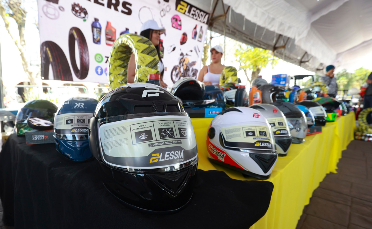 Autoridades de San Mateo Atenco implementan medidas para mejorar la seguridad vial de motociclistas. Foto: Alejandro Vargas