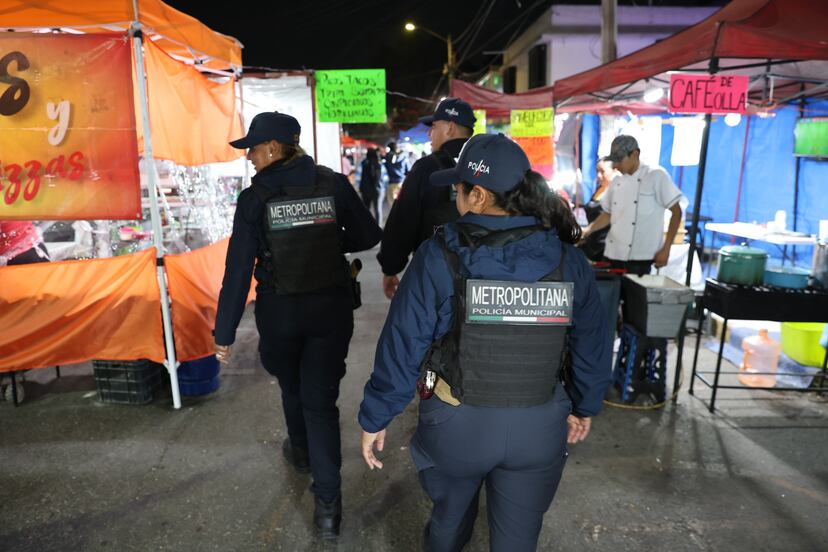 Despliegan 280 elementos en Tianguis Navideño de Jardines de Morelos