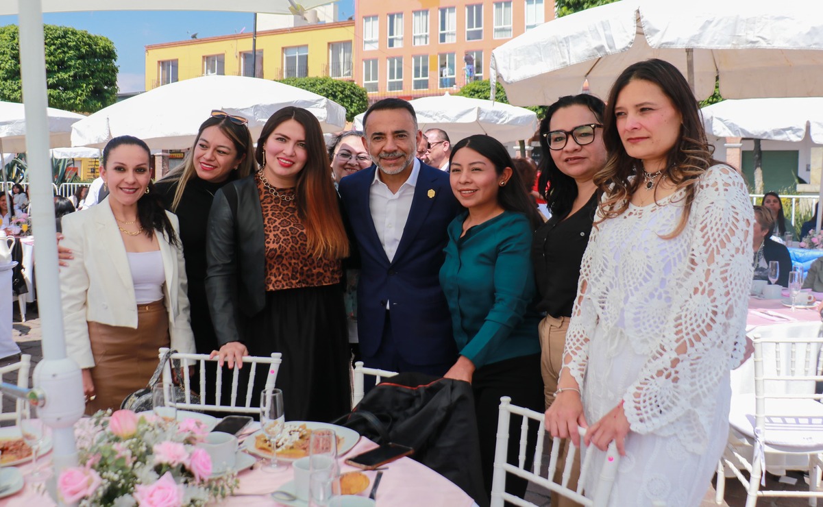 El gobierno de Metepec continuará celebrando a las mamás los siguientes días / Foto Especial