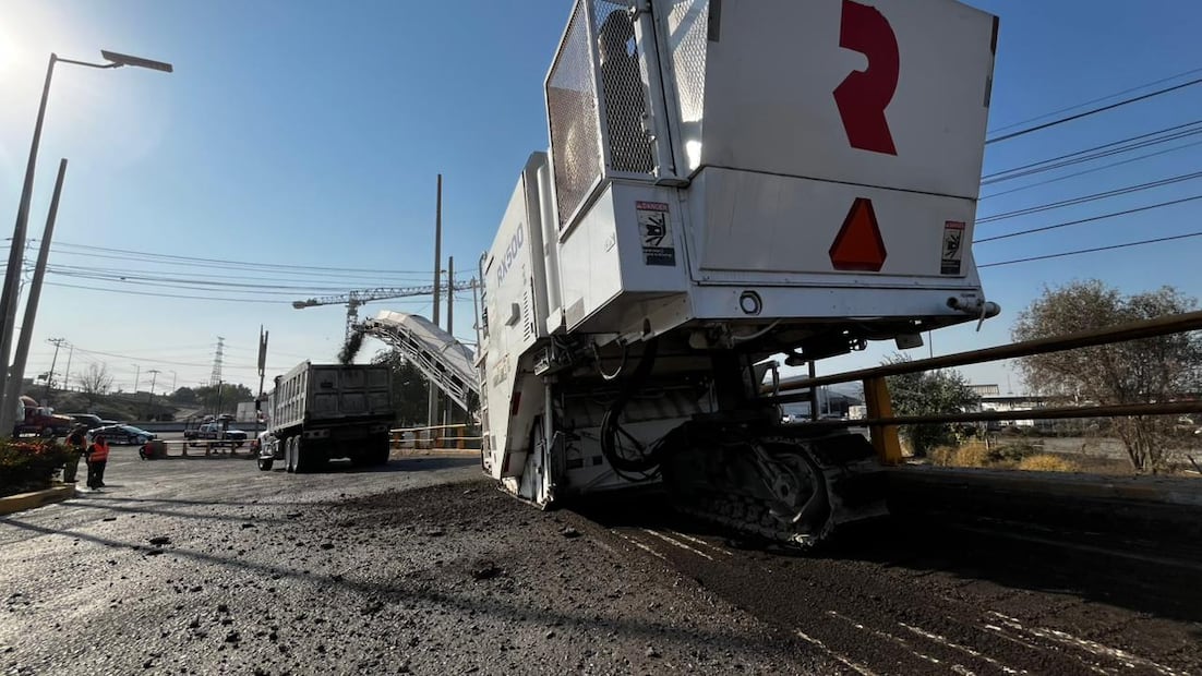 Para salir del municipio y seguir con dirección a Querétaro, tomar los carriles laterales de la autopista con dirección a la CDMX. Foto: especial