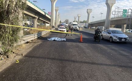 Hombre muere atropellado en carriles centrales de la México-Querétaro 