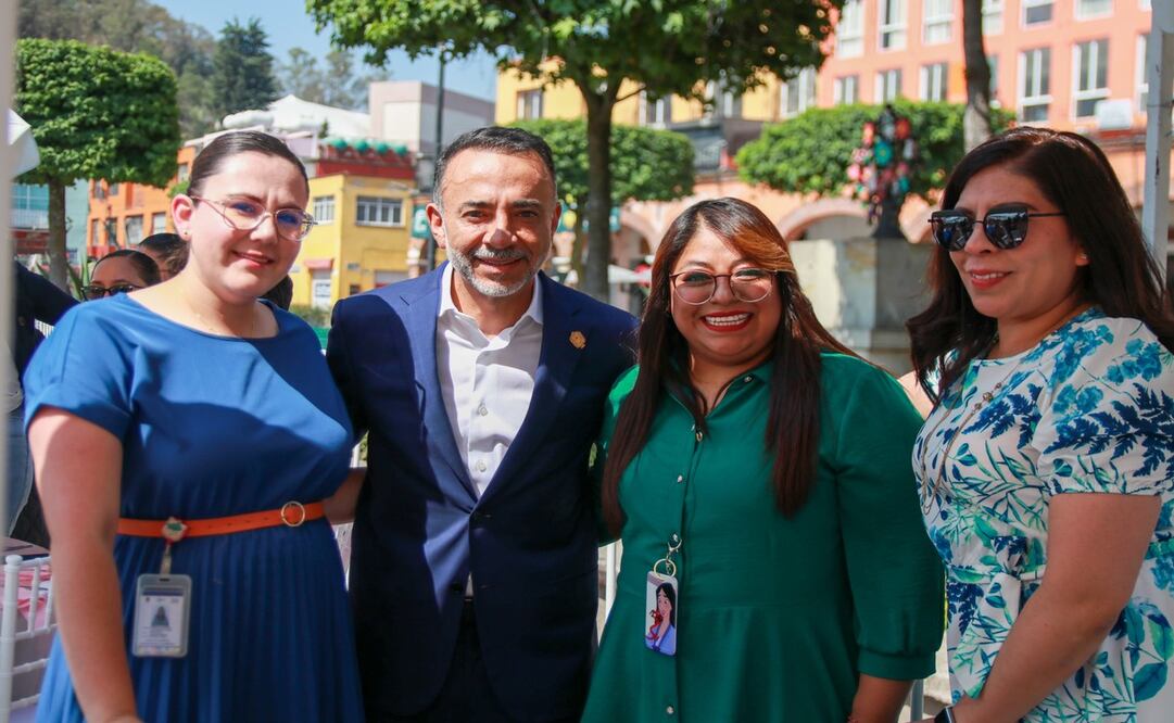 Fernando Flores, alcalde de Metepec encabezó la celebración con motivo del Día de las Madres / Foto Especial
