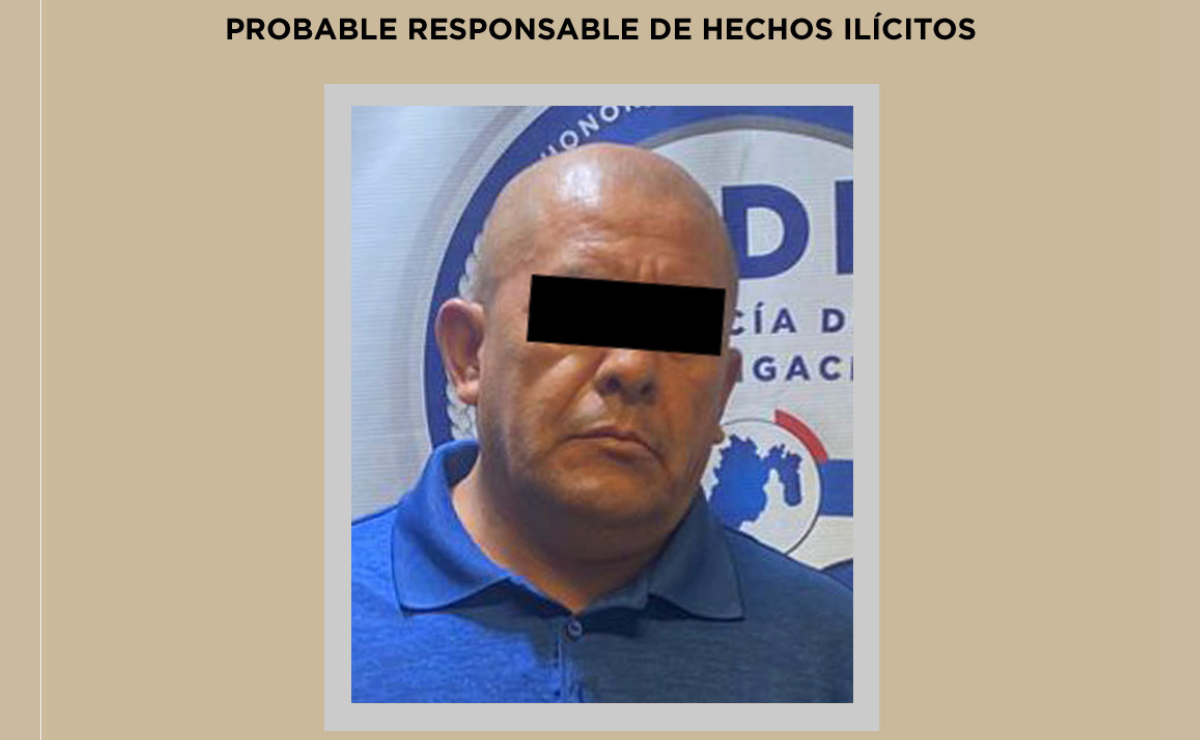 En Zumpahuacán, agentes estatales detienen a un presunto "halcón" de La Familia Michoacana con 20 ponchallantas y equipo de radiocomunicación. Foto: Especial