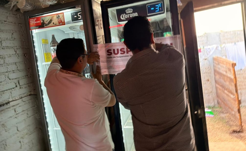 Autoridades retiraron carpas de venta ilegal en los campos de fútbol de La Joya para fomentar un ambiente familiar. Foto Especial